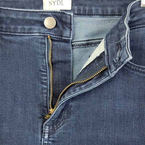 NYDJ‎ High Rise Straight Leg LiftXTuck Technology Denim Blue Jeans Sz 16 PLUS - Picture 5 of 14